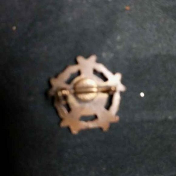 UNIQE 30'S-50'S PERIOD STYLE SUNDAY SCHOOL ATTENDANCE PIN - Picture 3 of 3